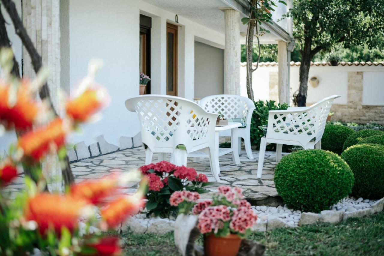 Markovic Village Apartments Ulcinj Buitenkant foto